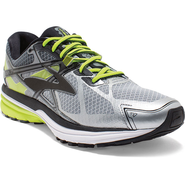fitting for running shoes store ravenna 7 wide fitting road running shoes run fitting for running shoes store ravenna 7 wide fitting road running shoes run